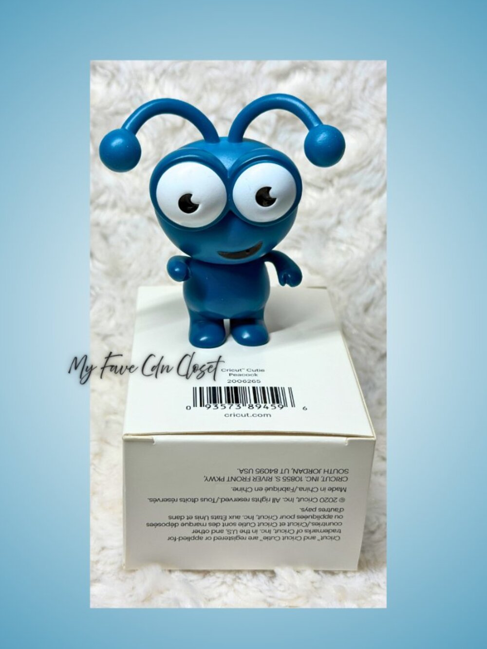 NEW in Box Cricut CUTIE Figurine **PEACOCK**